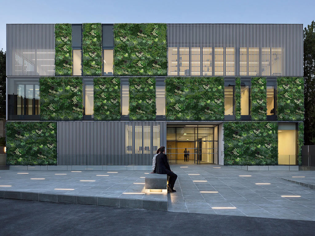 EXTERIOR GREENERY WALL DECORATION 1 exterior greenery wall decoration