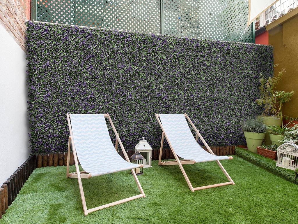 REGAIN PRIVACY WITH ARTIFICIAL PLANT WALLS 1 artificial hedge screening