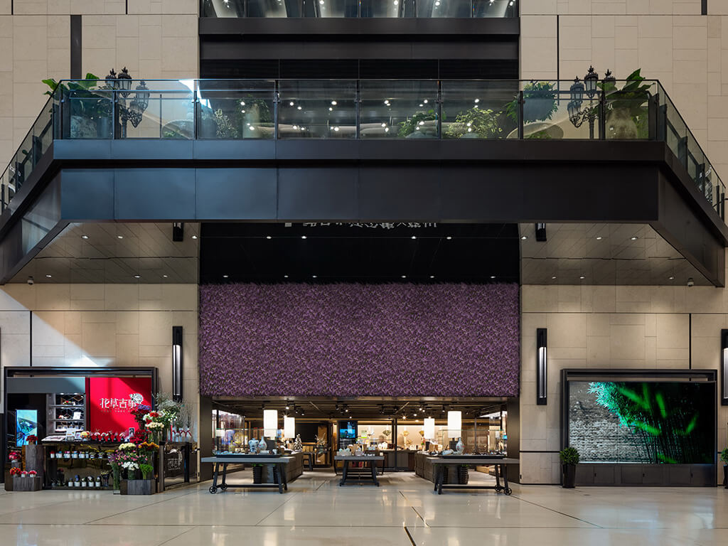 LOBBY'S ARTIFICIAL PLANTS WALL CHARMS EVERY VISITOR 1 artificial plant wall decor