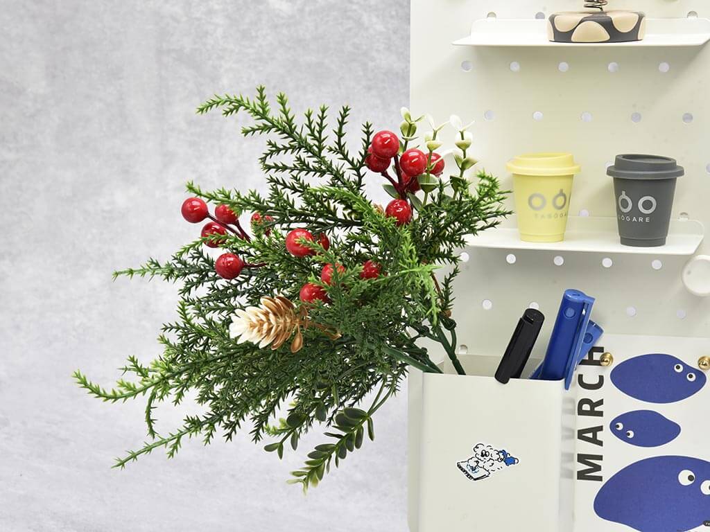 THE ART OF ARTIFICIAL LEAVES BRANCHES 1 plastic branches