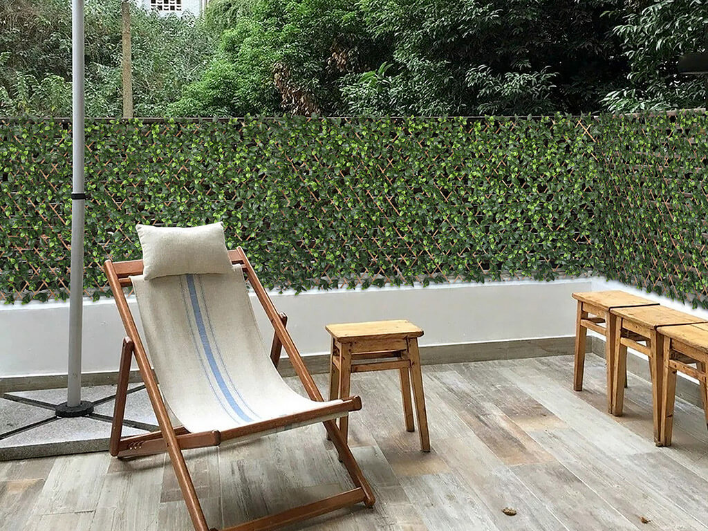 DESIGN YOUR BACKYARD WITH ARTIFICIAL FENCE COVERING 1 artificial fence covering