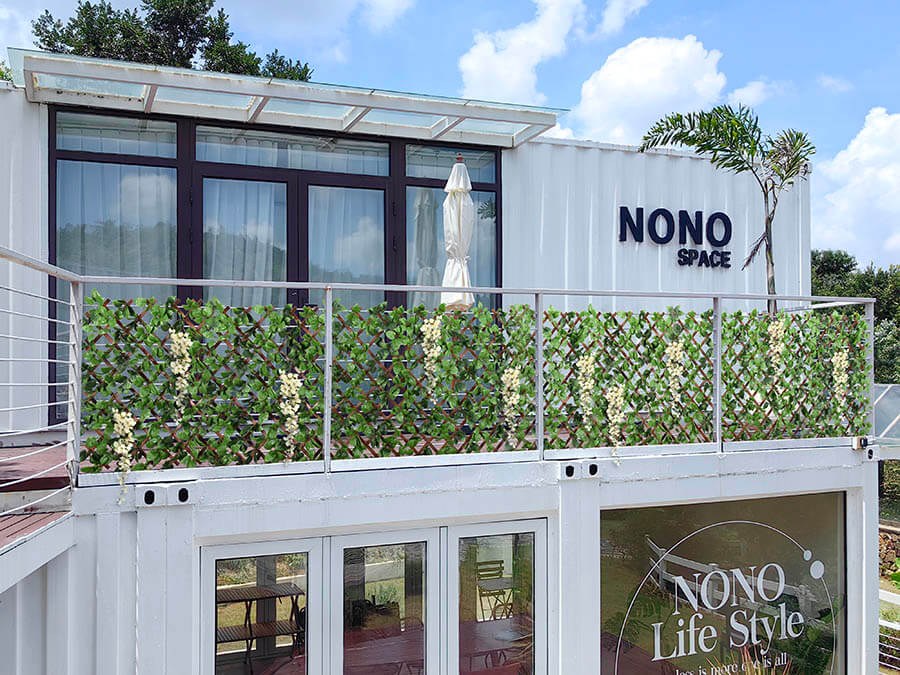 Explained: Why Are Fake Plants So Expensive? 5 artificial fence